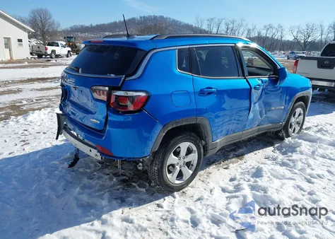 2020 Jeep Compass Latitude 4X4 z USA, uszkodzony, nr VIN 3C4NJDBB5LT165235